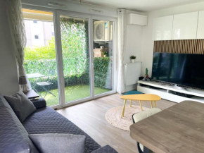 Splendid modern Duplex with 4 bedrooms, very close to Paris, metro 